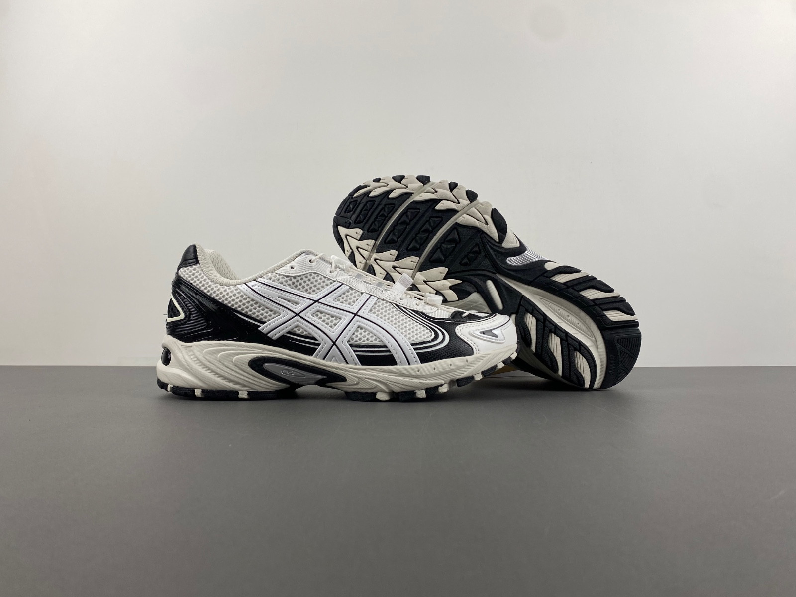 As*ic*s gel-kahana tr v4 ''black white'' 1203a497-100