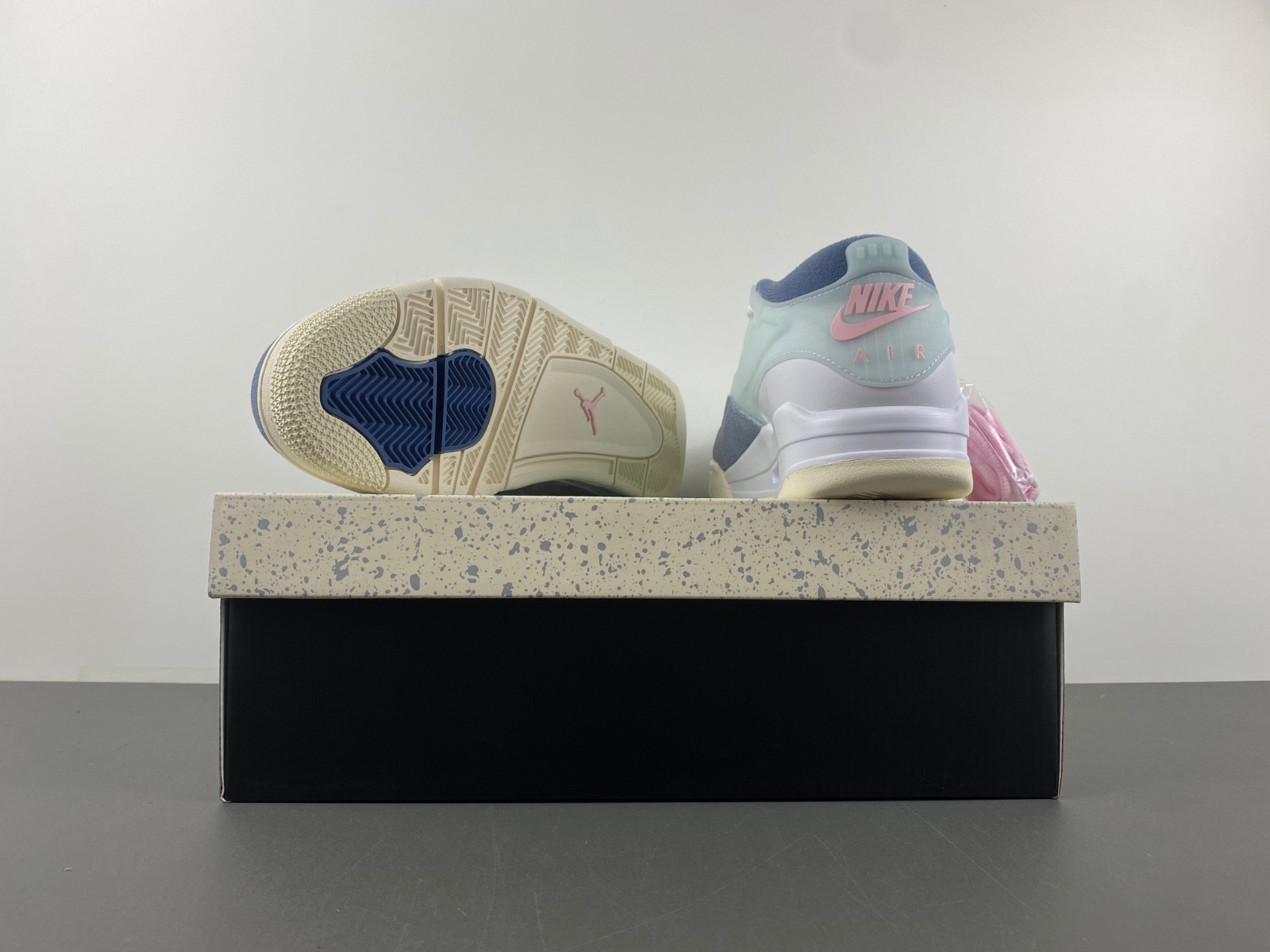 Air Jordan 4 RM Diffused Blue Ashen Slate FQ7939-101
