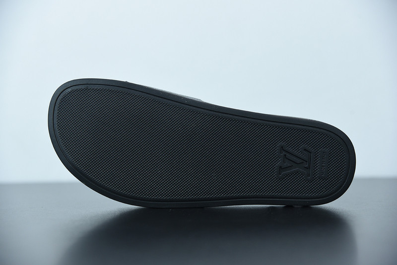 lvt sandals