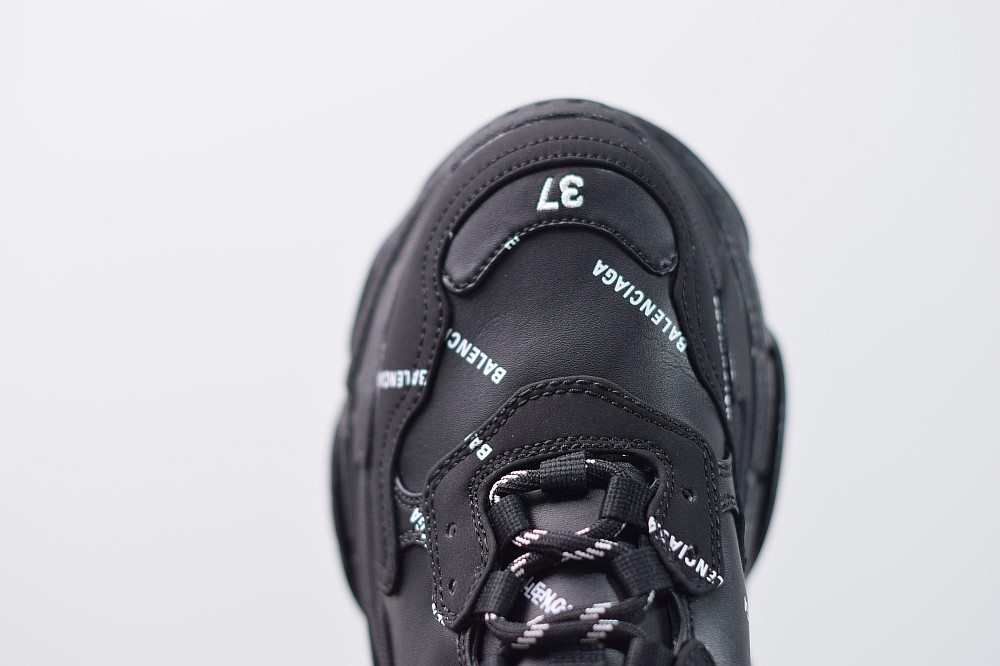 bc triple s trainer 524039 w06e2 2020