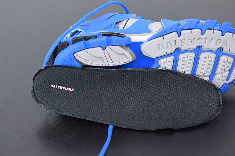bc track sneaker