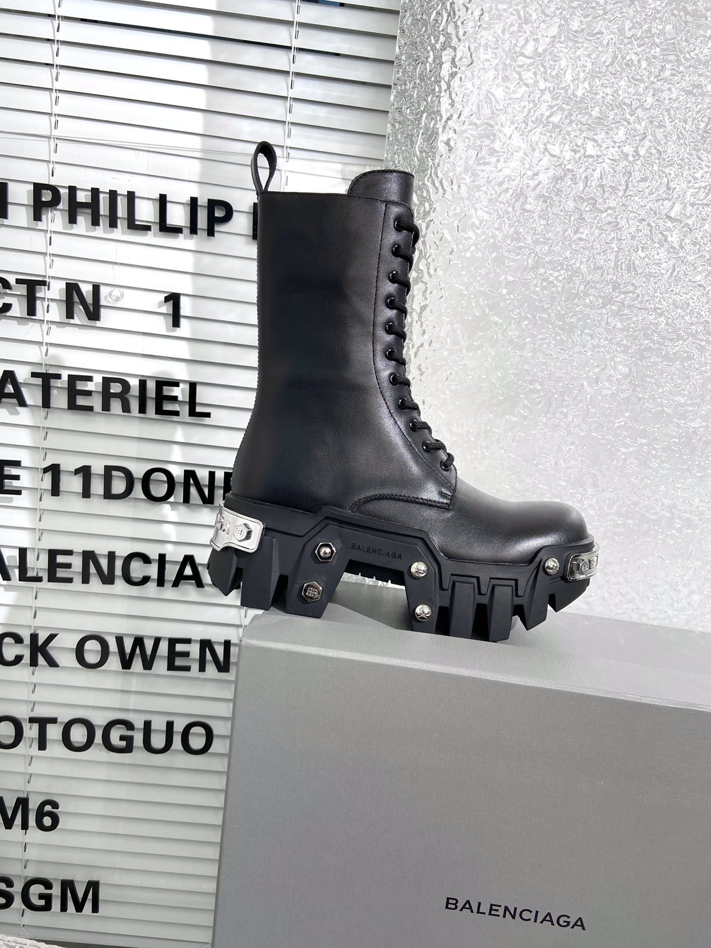 BC BOOTS