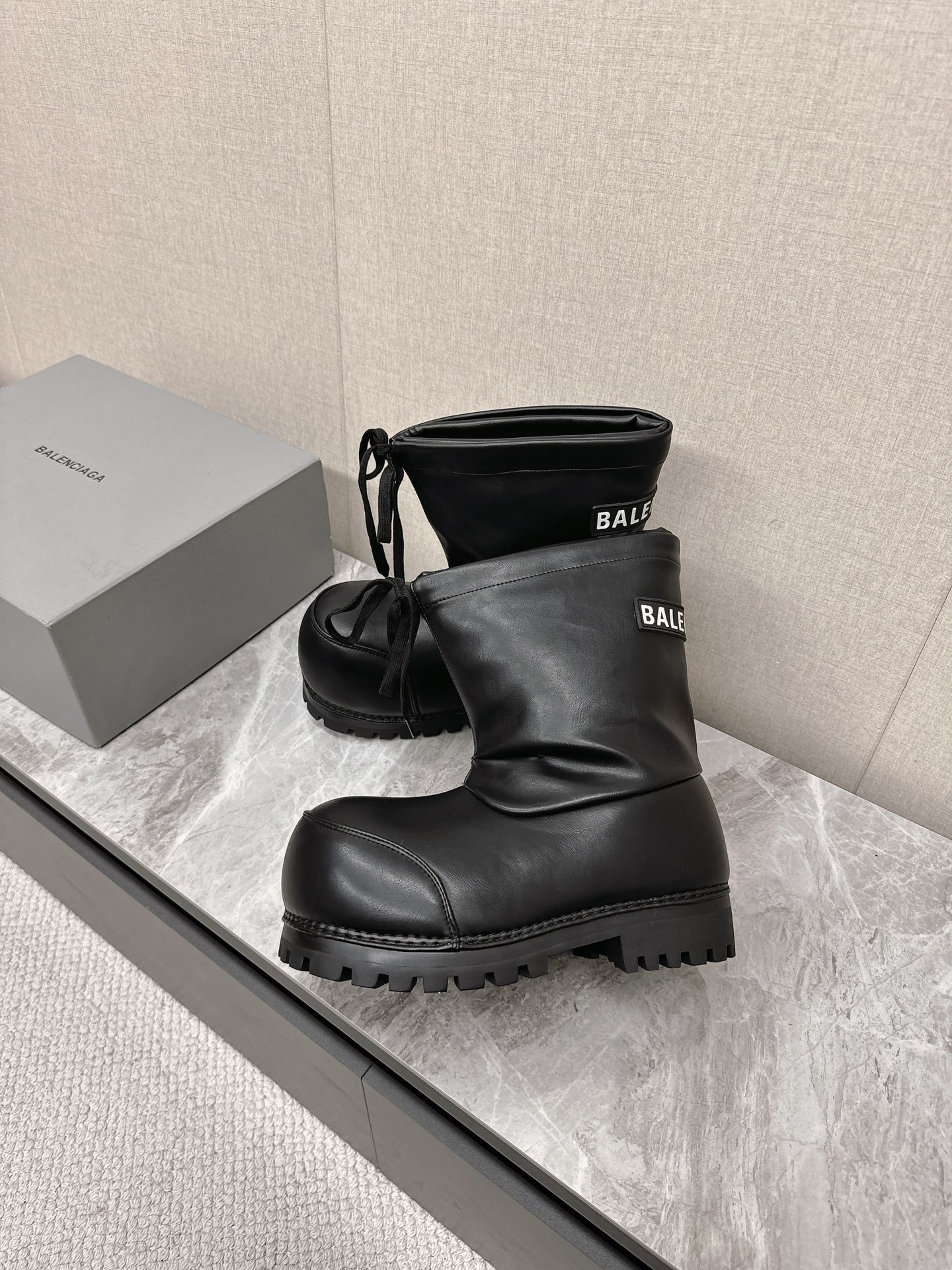 BC BOOTS