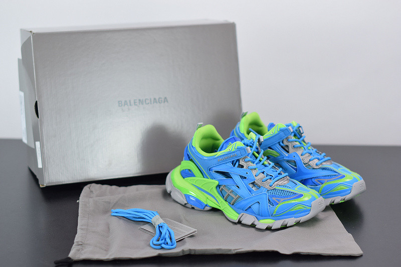 bc track sneaker