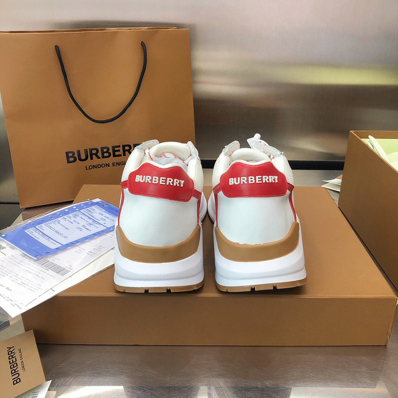 B**rry sneaker