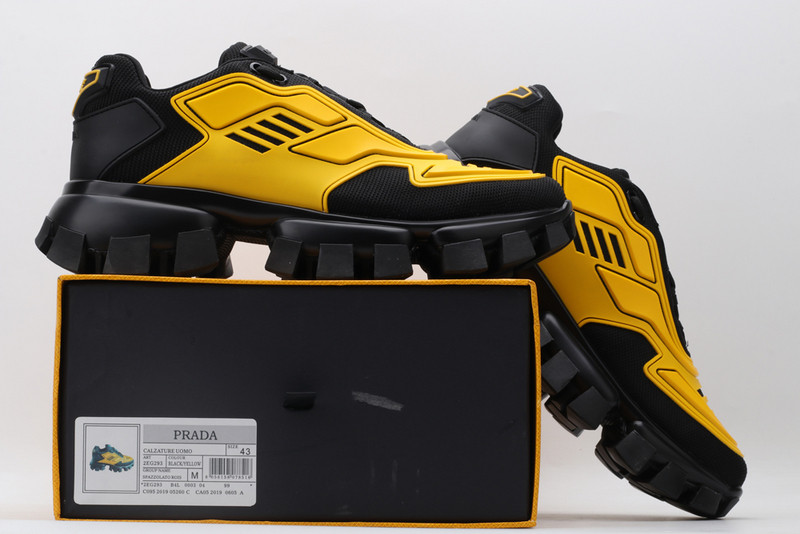 pr sneaker