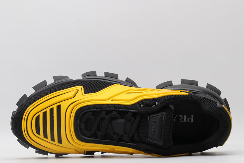 pr sneaker