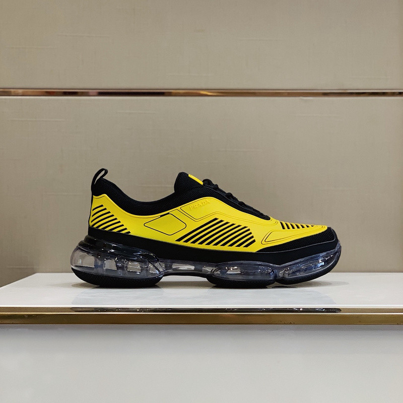 pr sneaker