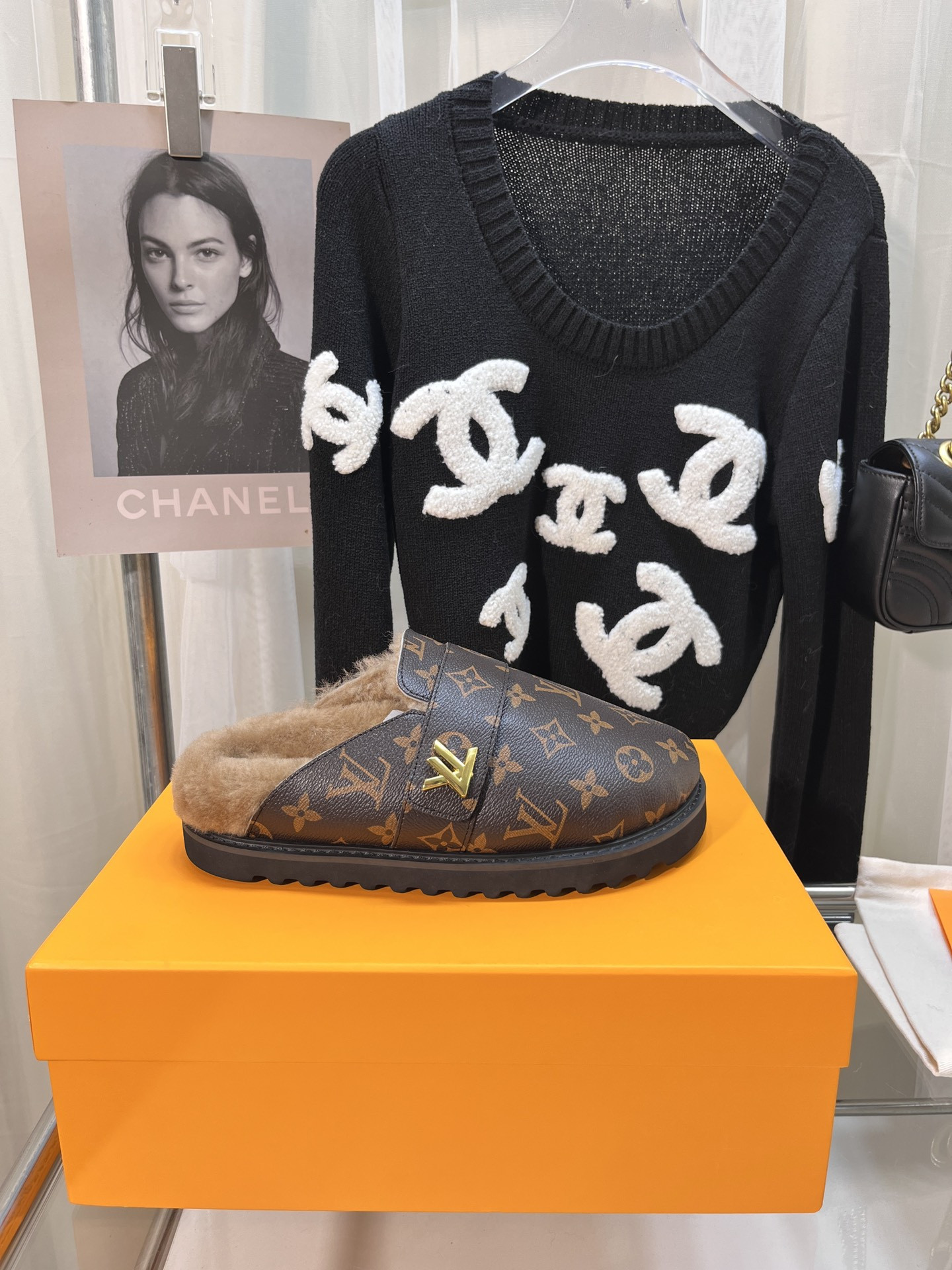 LVT SANDALS