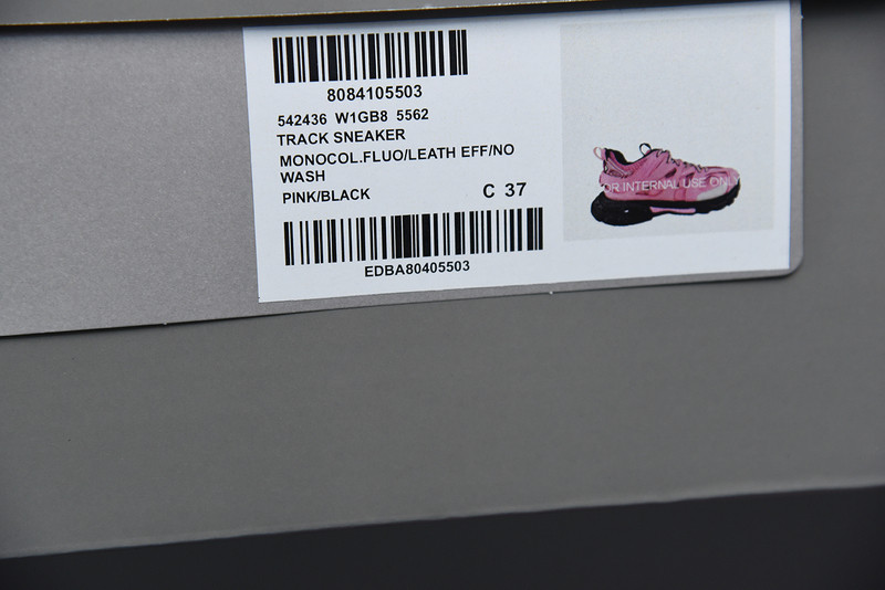 bc track sneaker