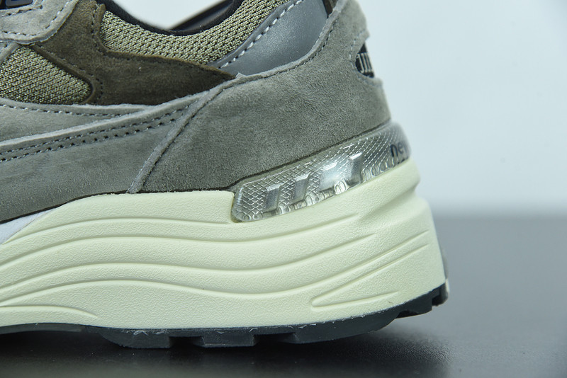 new balance m992j2