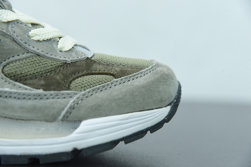 new balance m992j2
