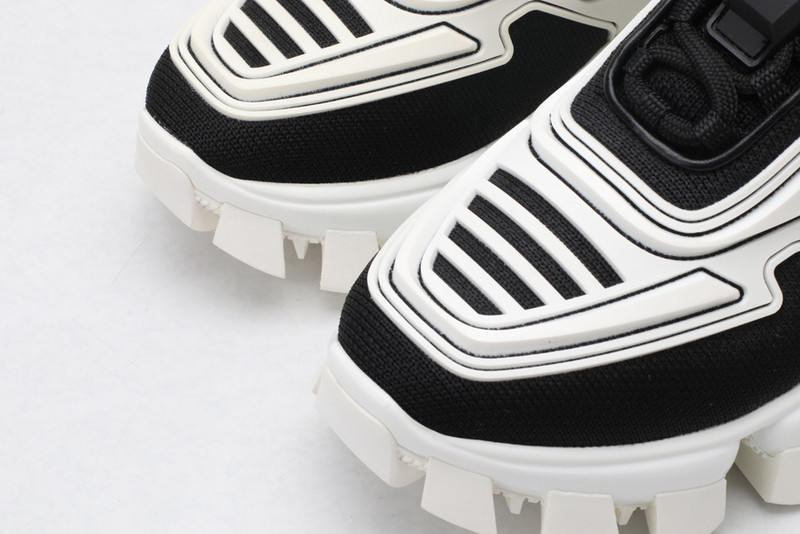 pr sneaker