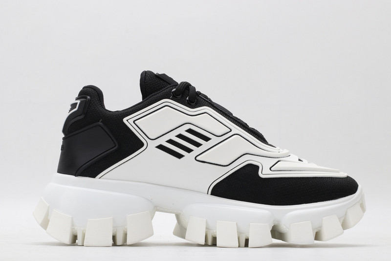 pr sneaker
