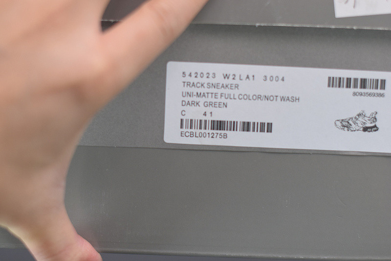 bc track sneaker
