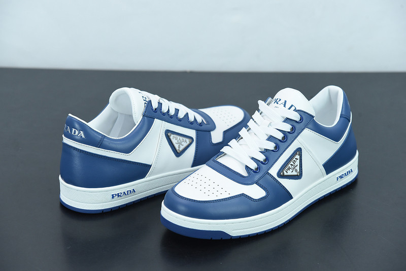 pr sneaker