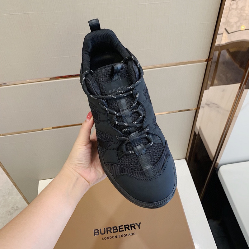 B**rry sneaker
