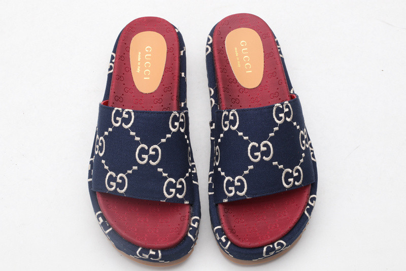 g*u*i sandals