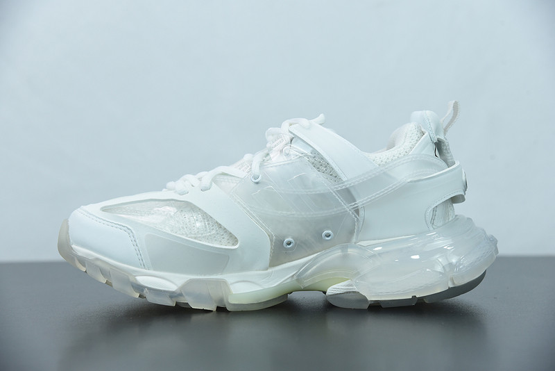 bc track sneaker