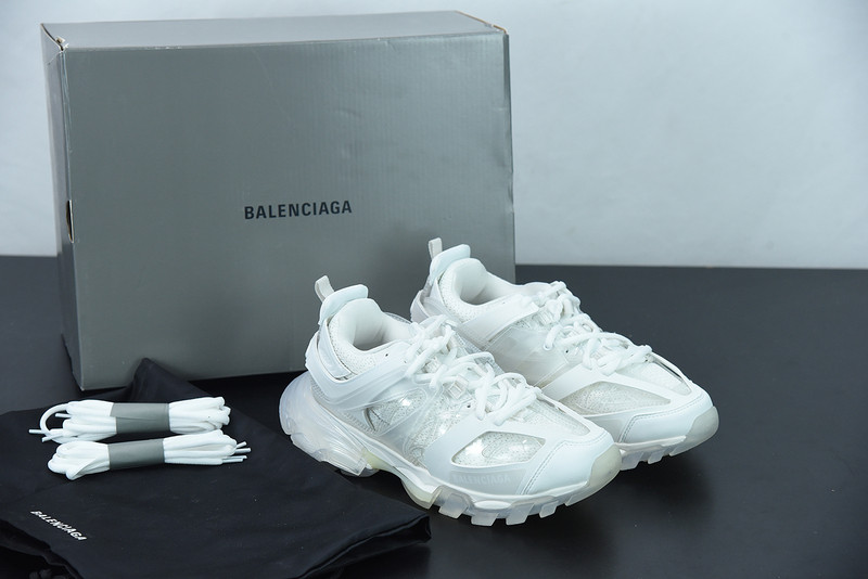 bc track sneaker