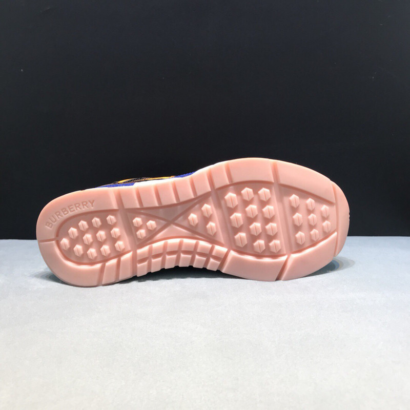 B**rry sneaker
