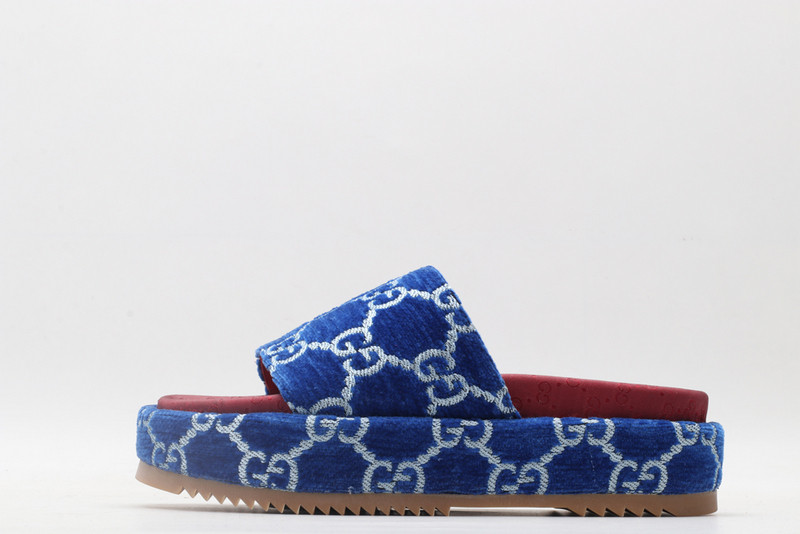g*u*i sandals