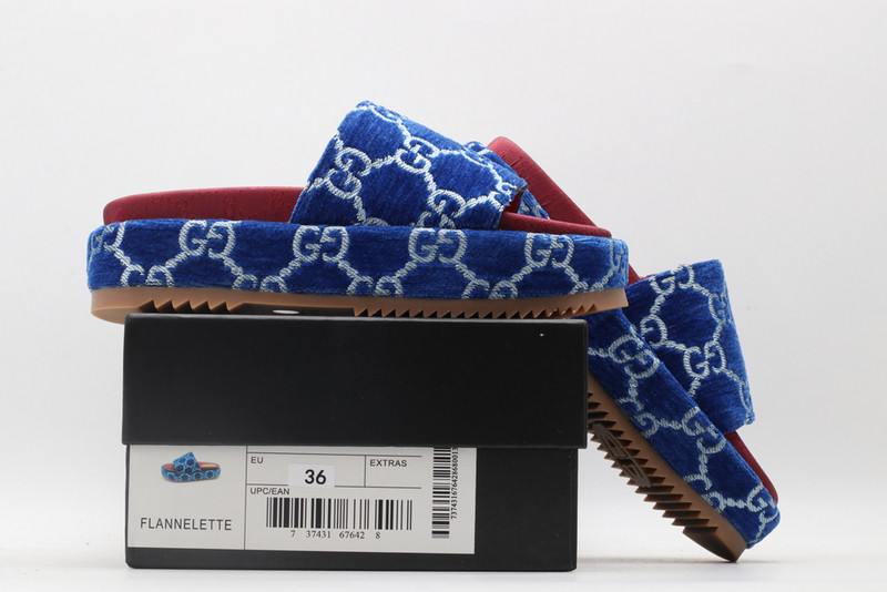 g*u*i sandals
