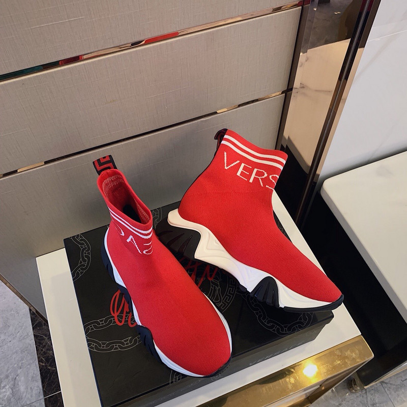 vs sneakers
