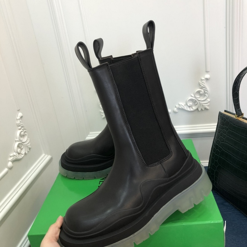 Bo*te*ga ve*ne*ta sneaker