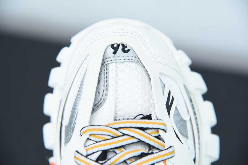 bc track sneaker