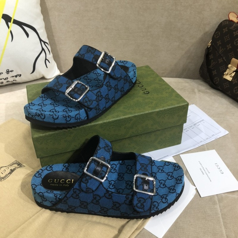 g*u*i sandals