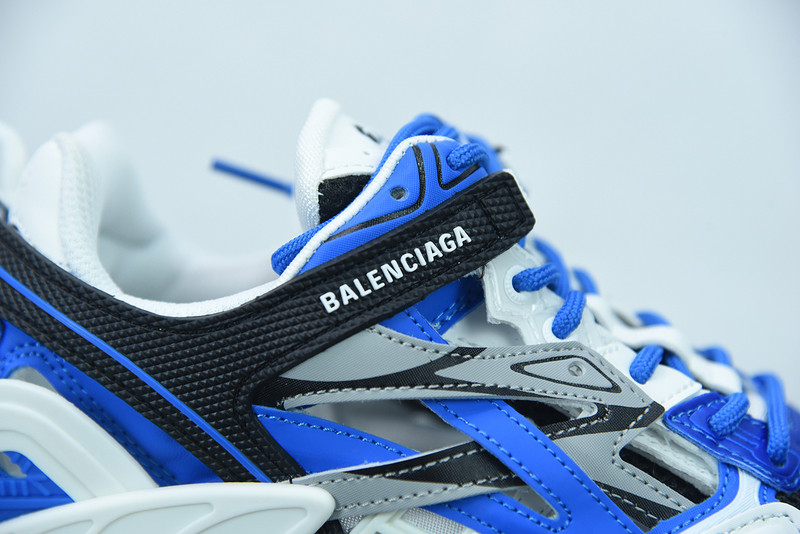 bc track sneaker