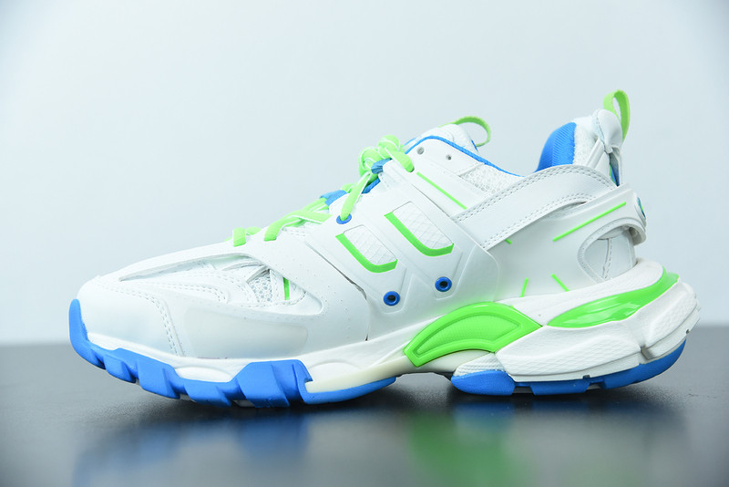 bc track sneaker