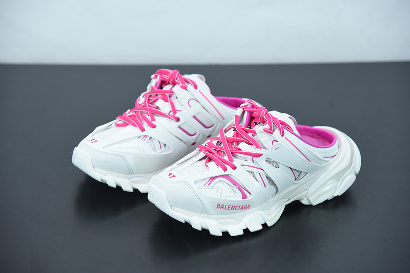 bc track sneaker
