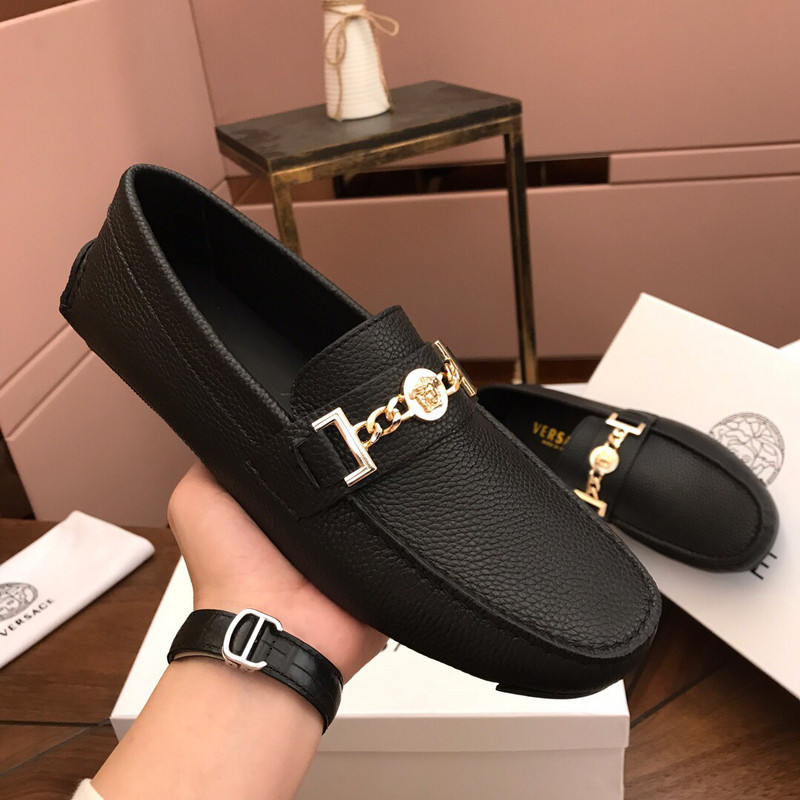 vs sneakers