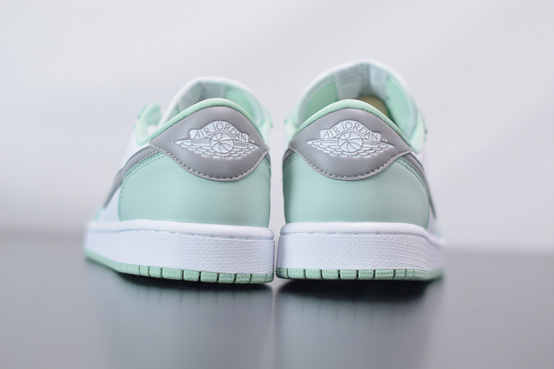 air jordan 1 low og colorways cz0790-100