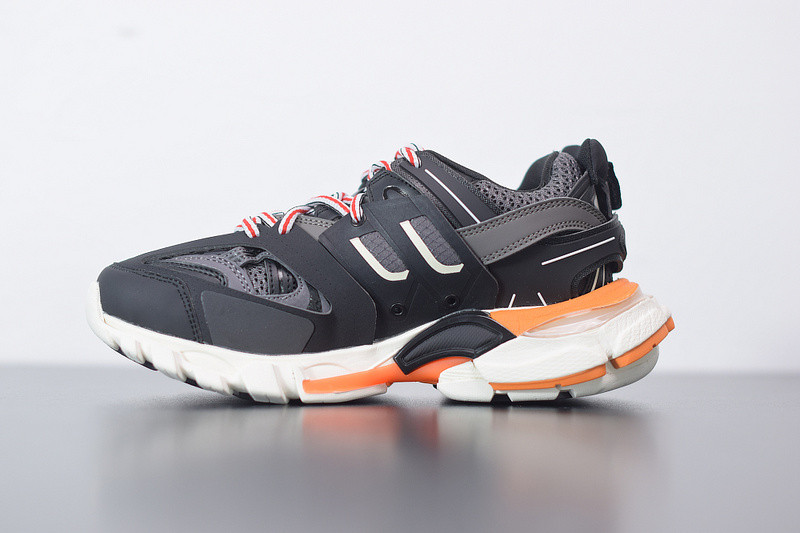 bc track sneaker