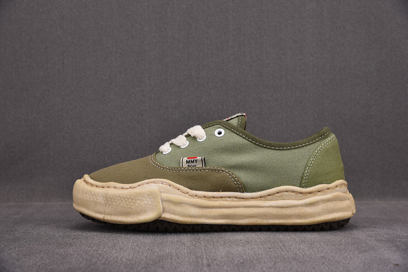 Ma*s*n mihara yasuhiro sneaker