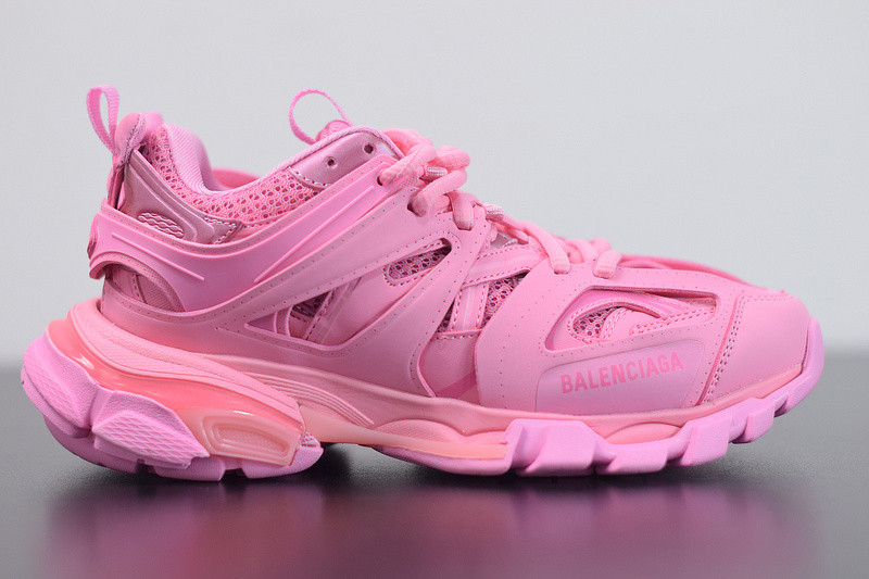 bc track sneaker