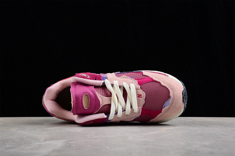 new balance sneaker