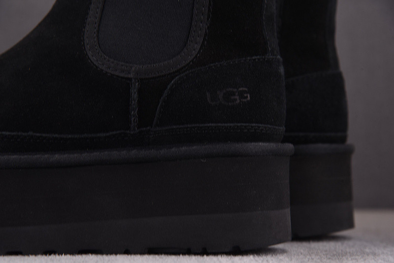 UGG