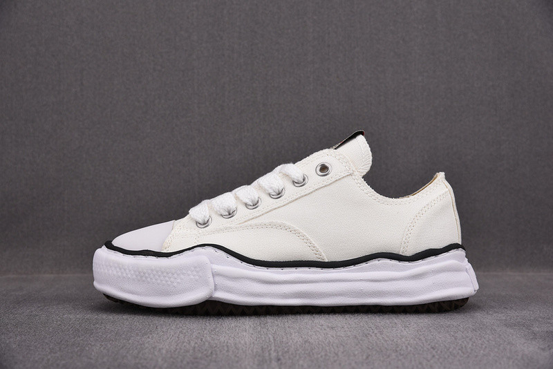 Ma*s*n mihara yasuhiro sneaker