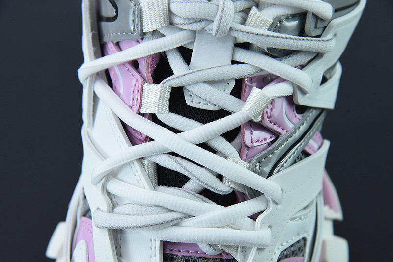 bc track sneaker