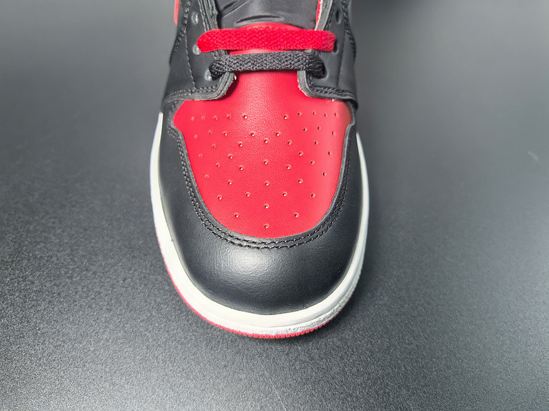 Air Jordan 1 Retro 85 