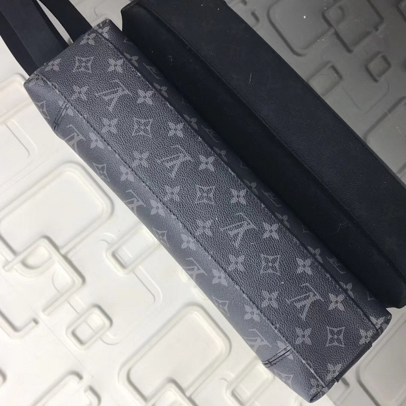 LVT PURSE