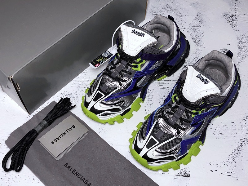bc track sneaker