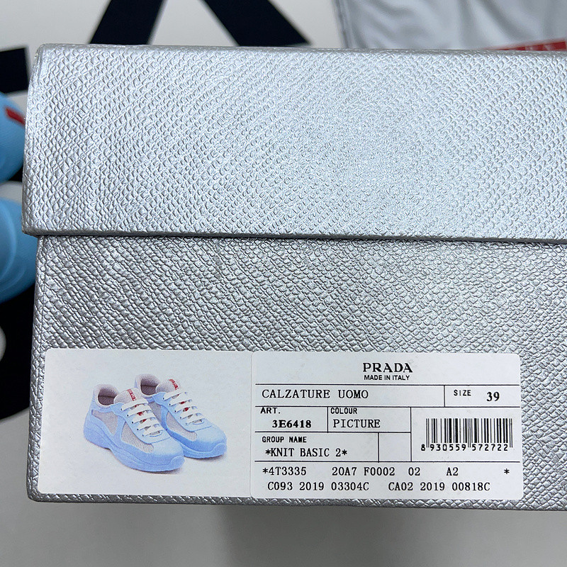 pr sneaker