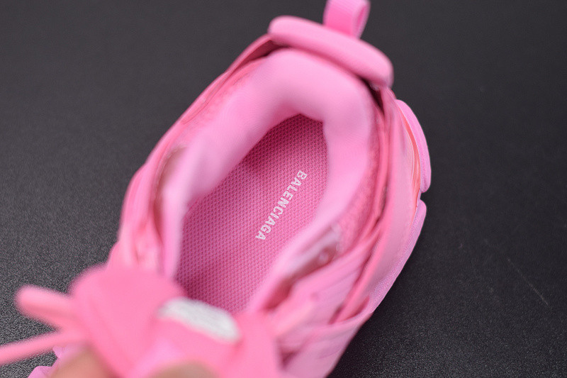 bc track sneaker
