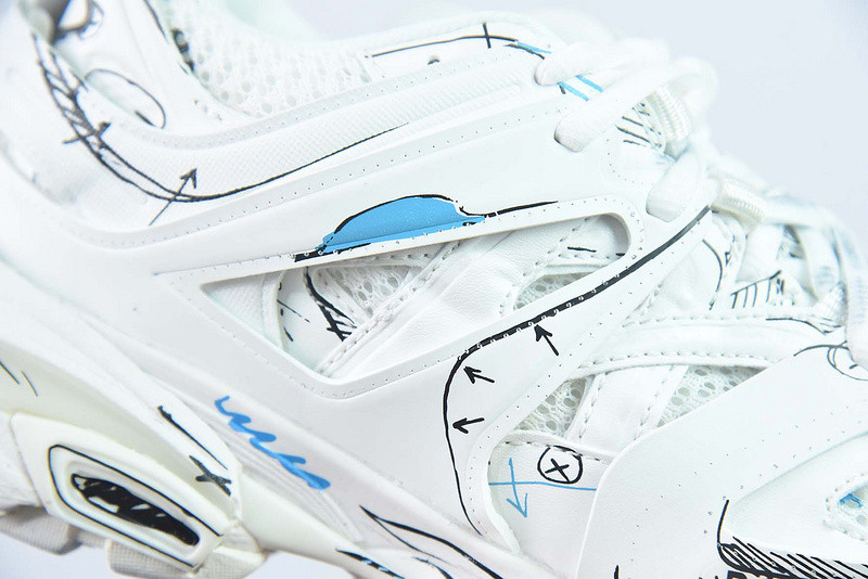 bc track sneaker