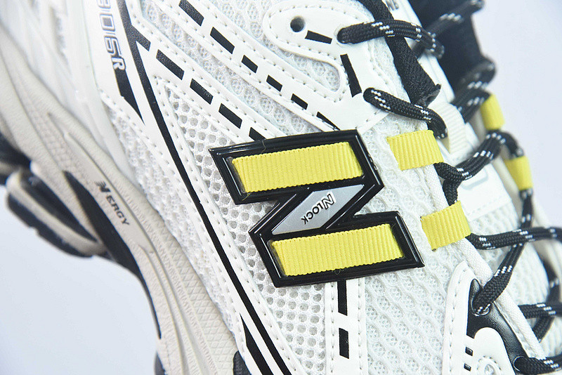 new balance sneaker